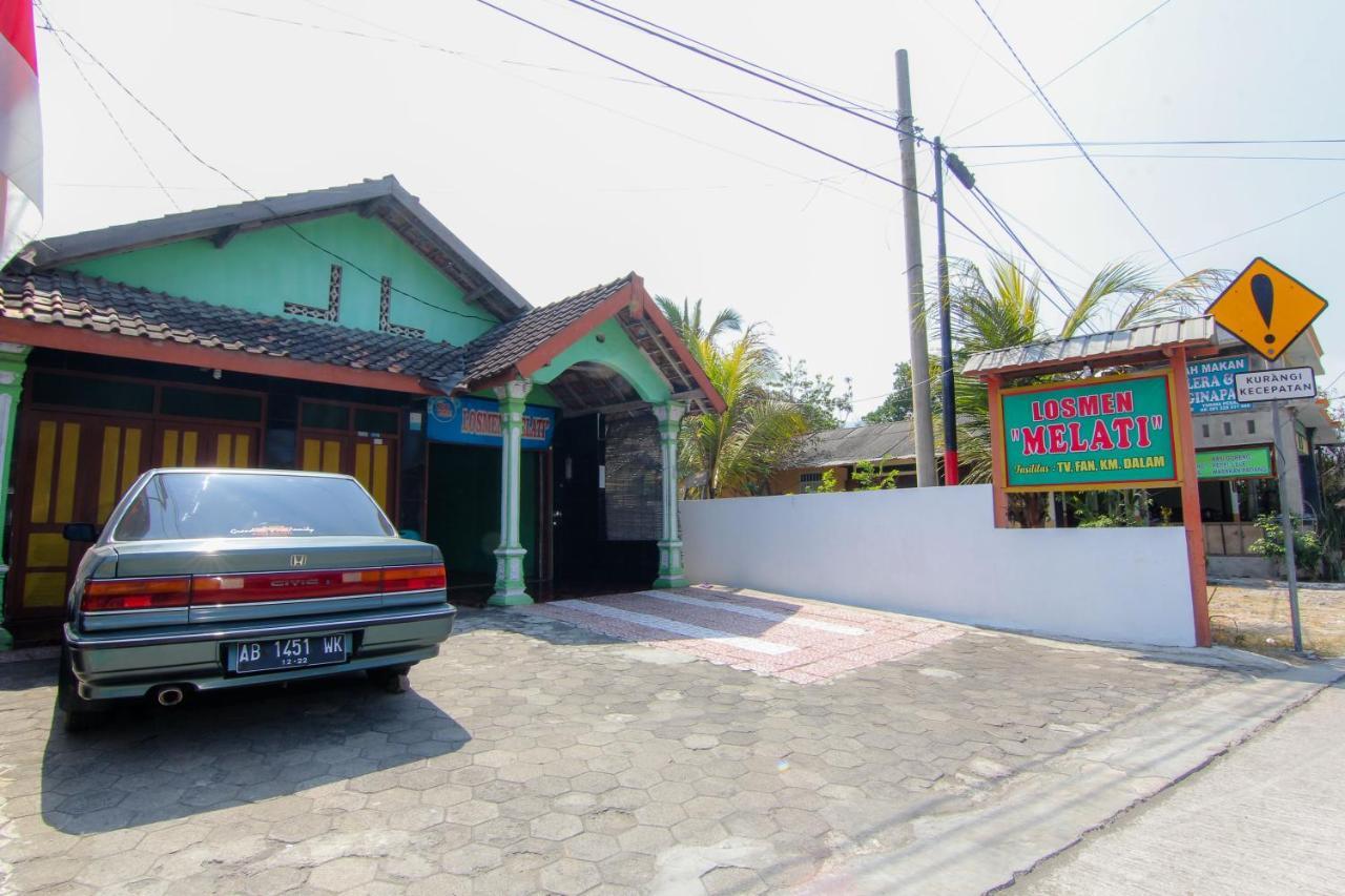Losmen Melati Hotel Bantul Exterior foto